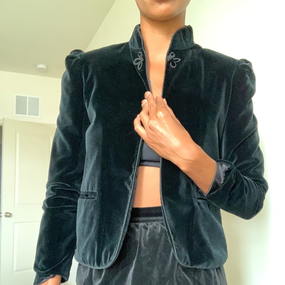 Two piece vintage velvet skirt suit - Picture 5 of 6